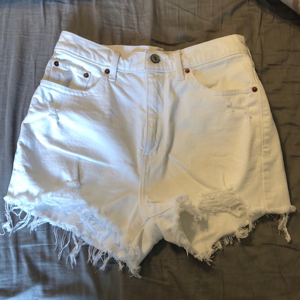 Abercrombie & Fitch The Mom Short High Rise